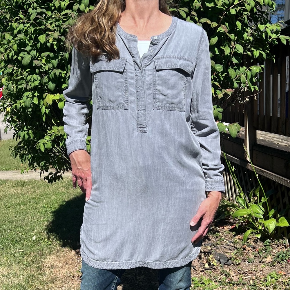 - Vince Camuto S Henley Pocket Tunic! EUC!